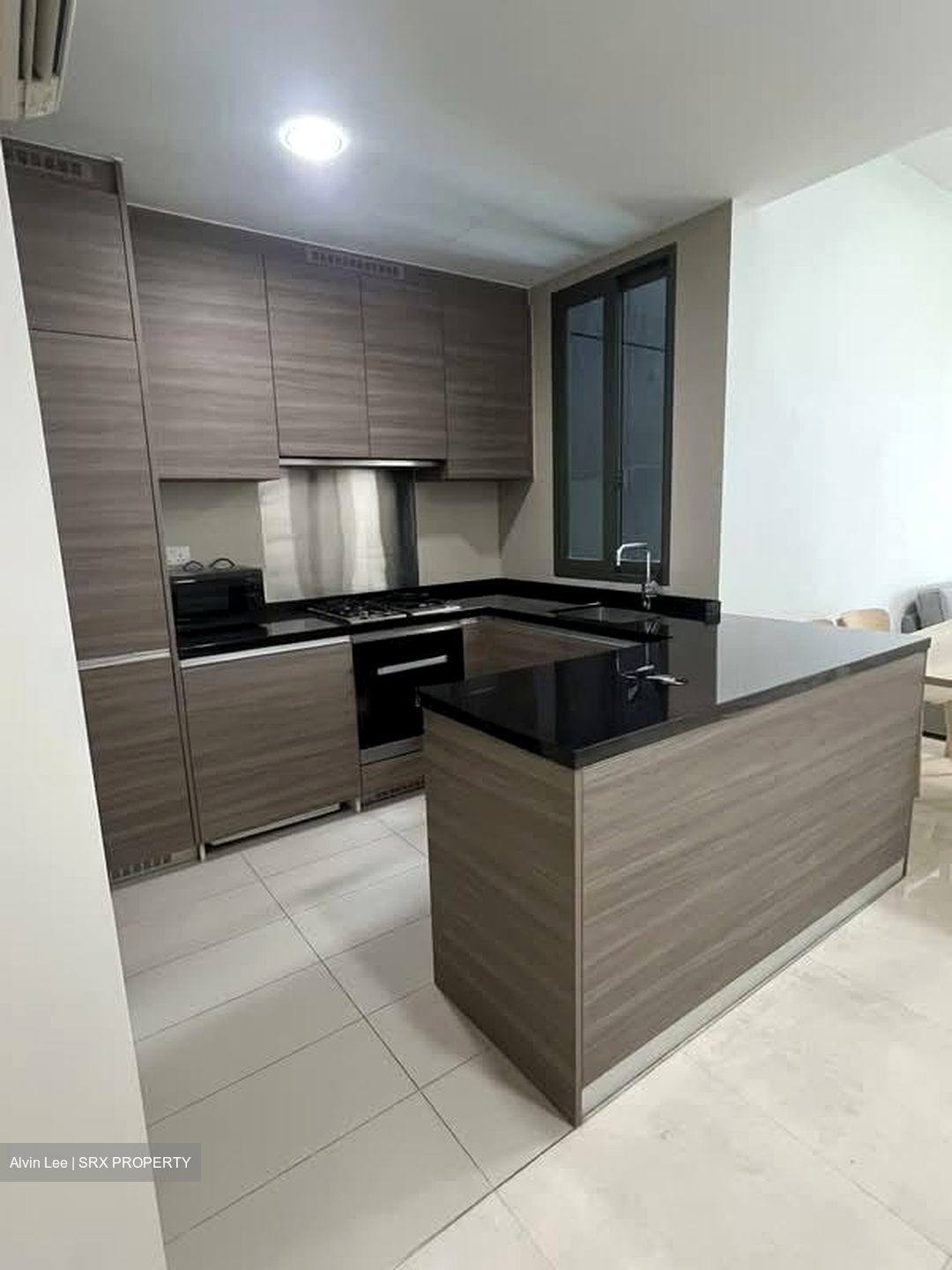 8 Saint Thomas (D9), Condominium #570651621
